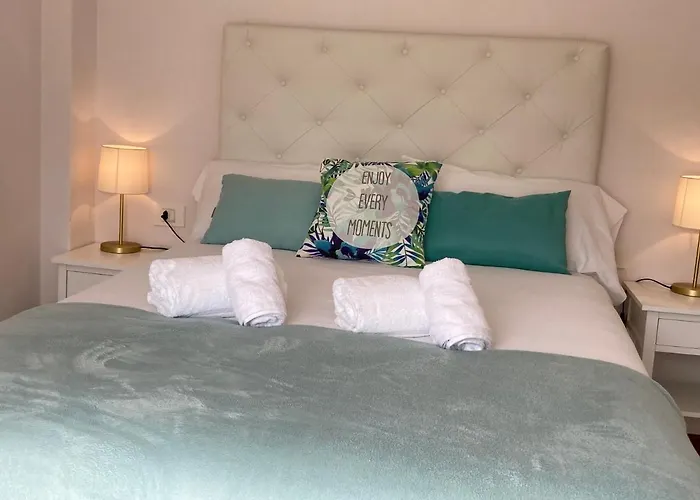 Exclusivo Atico Con Garaje Lejlighed Baiona